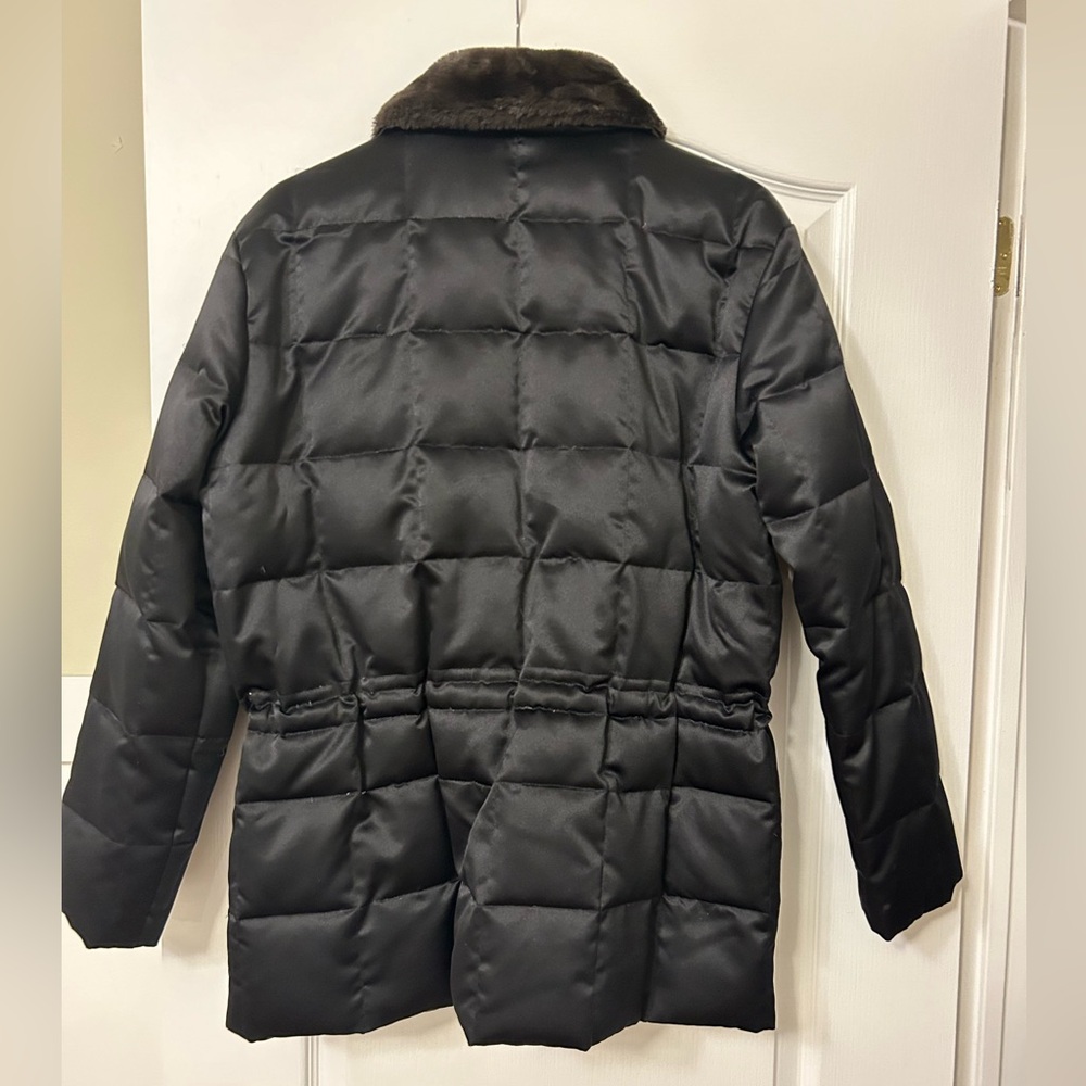 Down Jacket - Picture 3 of 4